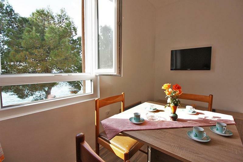 Apartman Simona Lägenhet Fažana Exteriör bild
